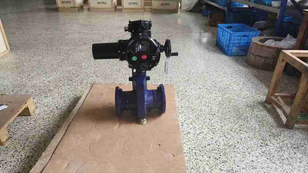 Pengeluar injap pinch elektrik